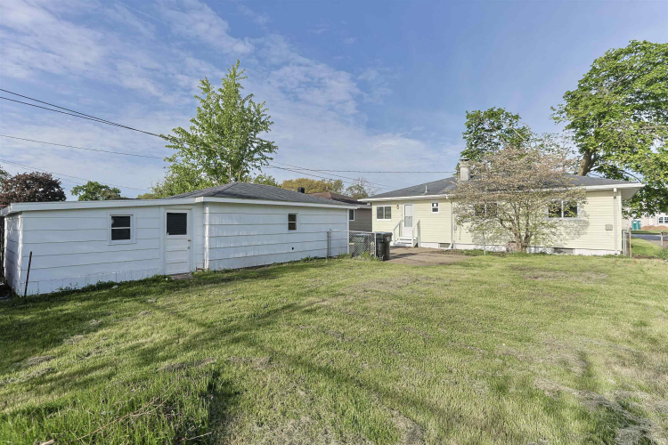 Listing Image 27