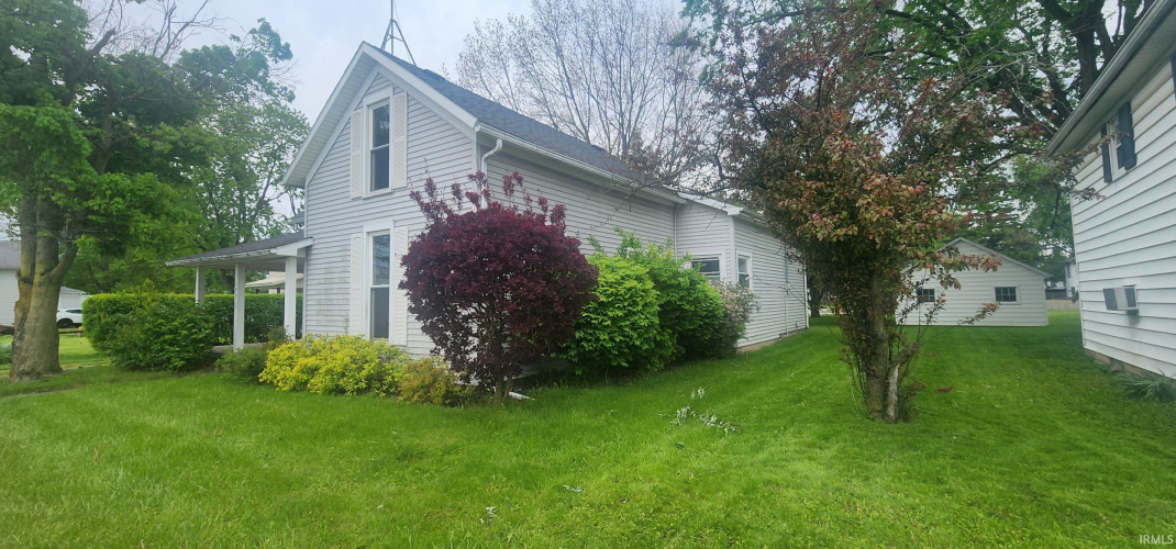 Listing Image 5