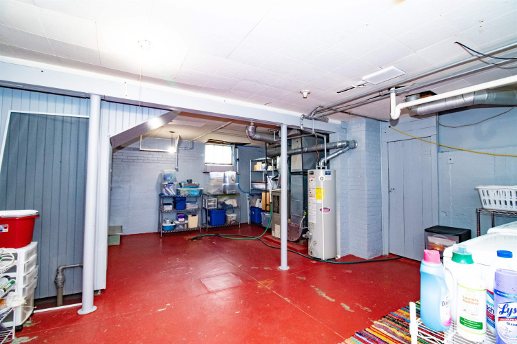 Listing Image 18