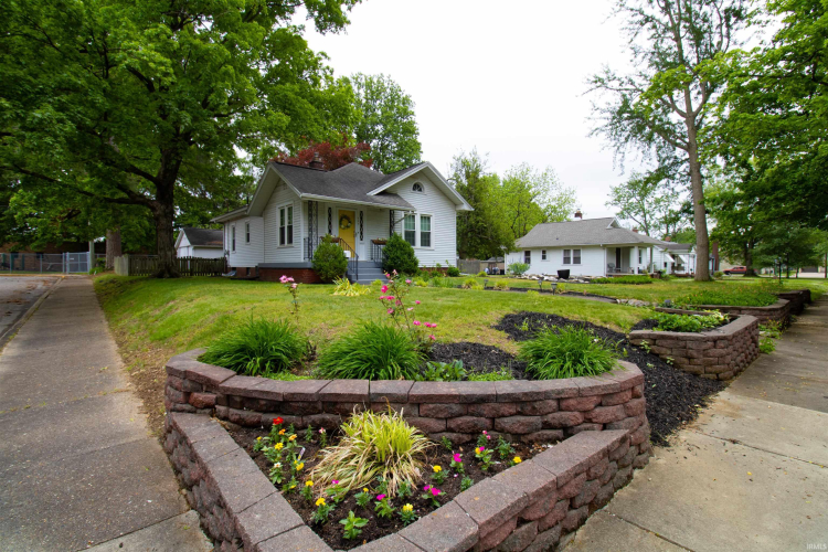 Listing Image 5