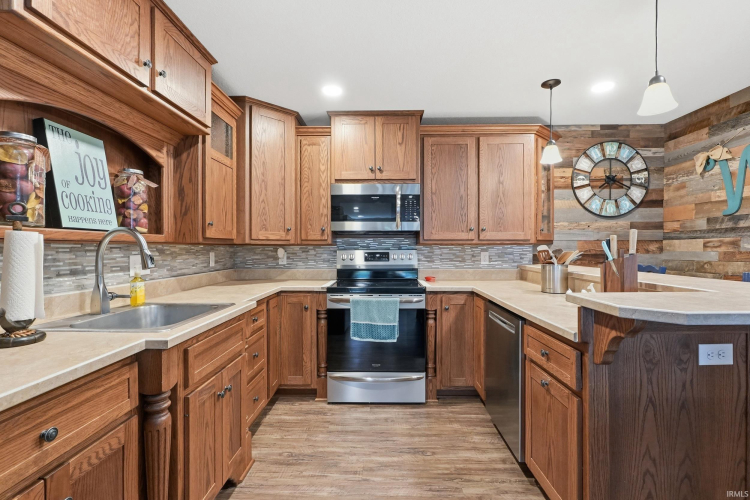 Listing Image 14