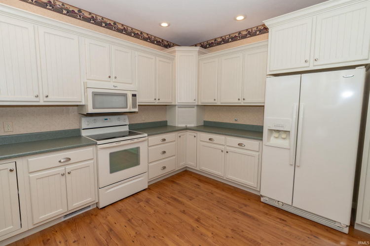 Listing Image 22