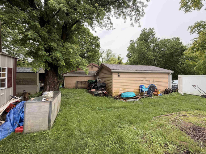 Listing Image 10