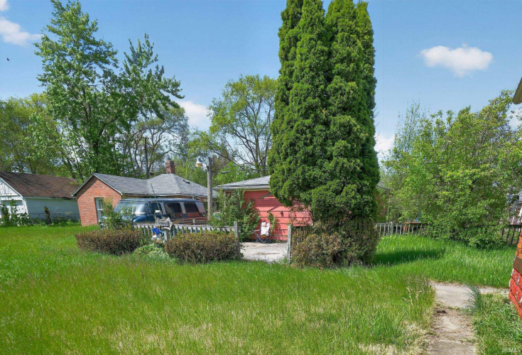 Listing Image 17