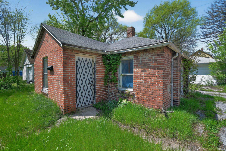 Listing Image 19