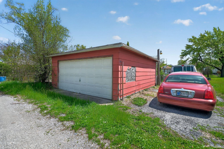 Listing Image 26