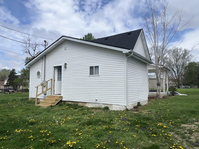 Listing Image 16