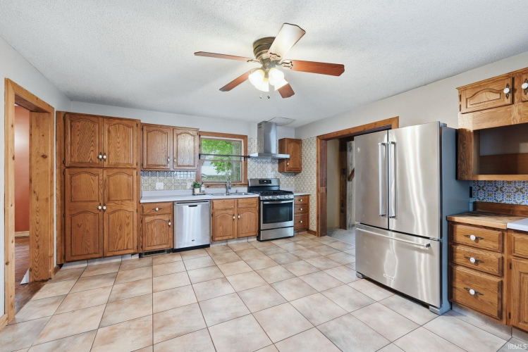 Listing Image 14