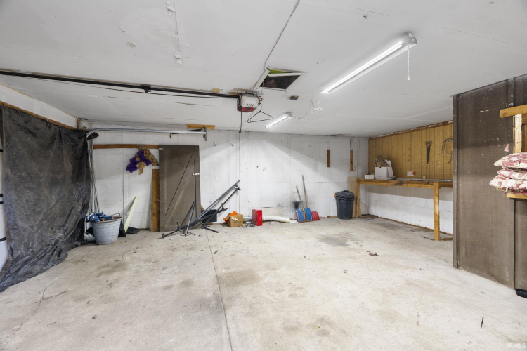 Listing Image 28