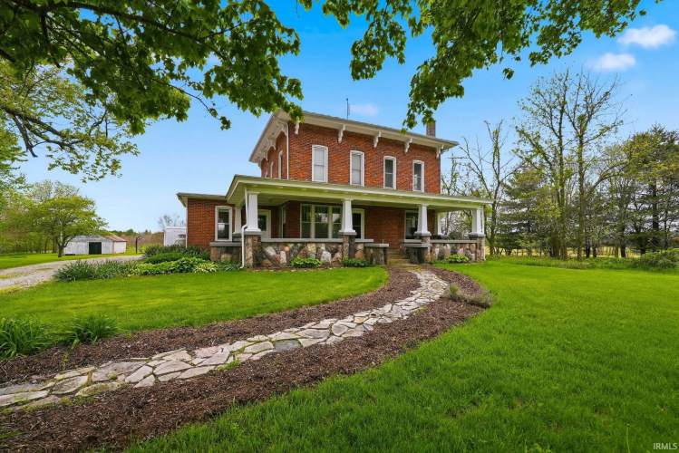 Listing Image 3