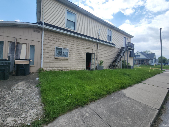 Listing Image 6