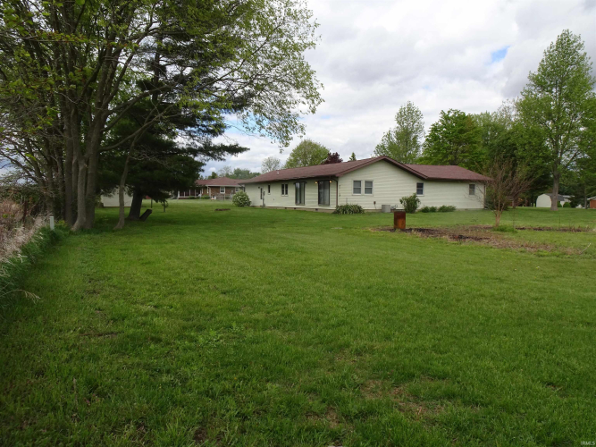 Listing Image 4