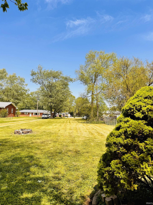 Listing Image 6