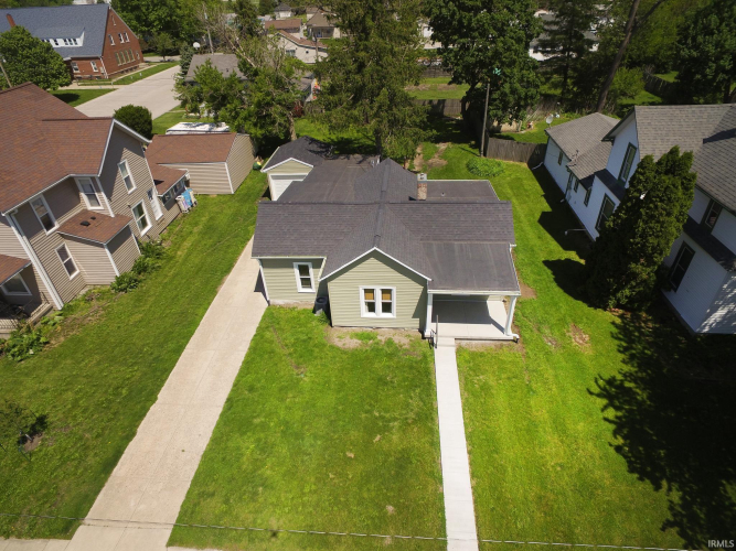 Listing Image 11