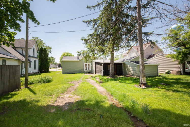 Listing Image 8