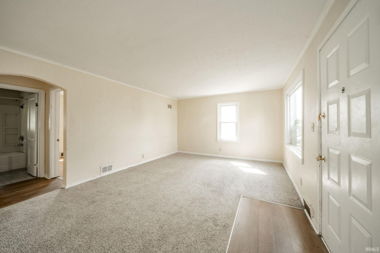 Listing Image 24