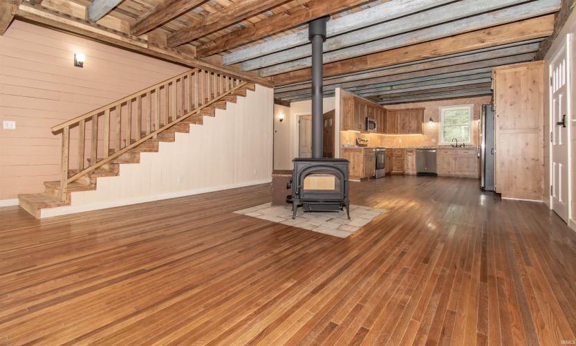 Listing Image 16
