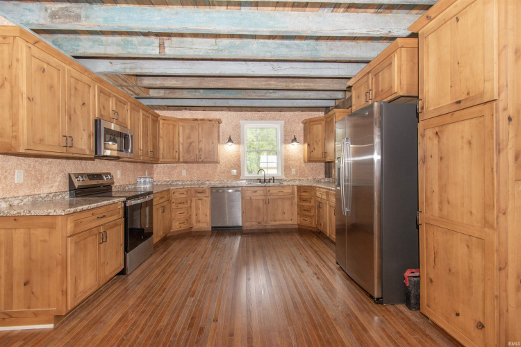 Listing Image 10