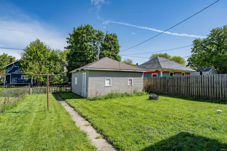 Listing Image 28