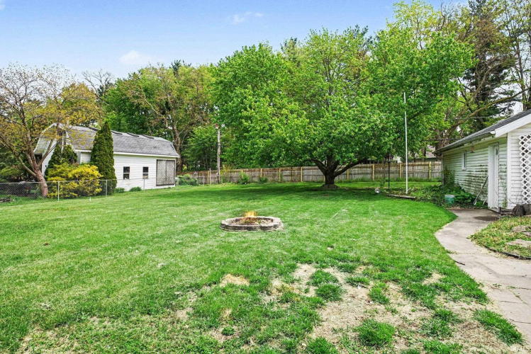 Listing Image 23