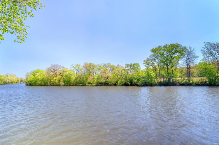 Listing Image 27
