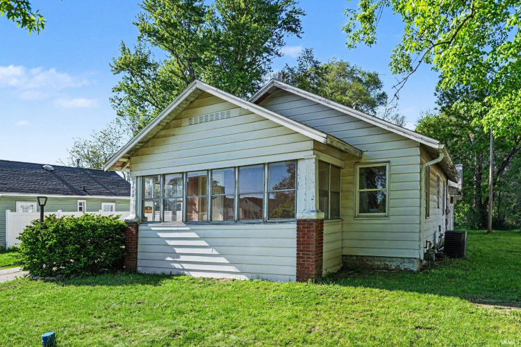 Listing Image 16