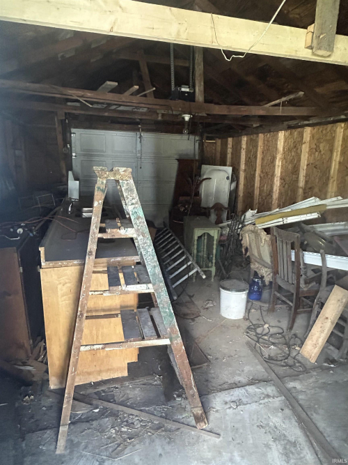 Listing Image 5