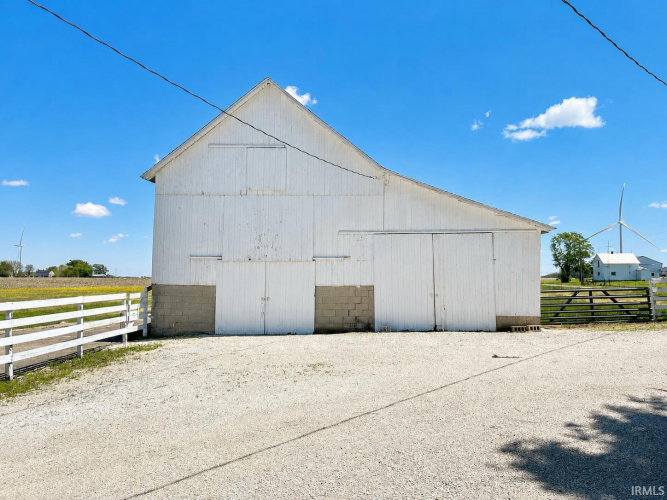 Listing Image 15