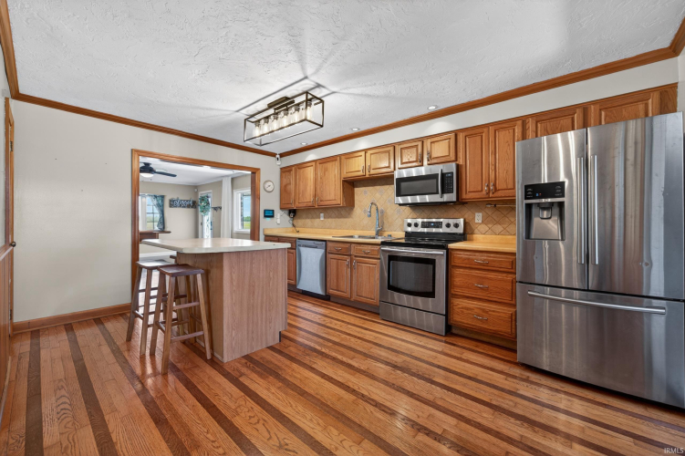 Listing Image 14
