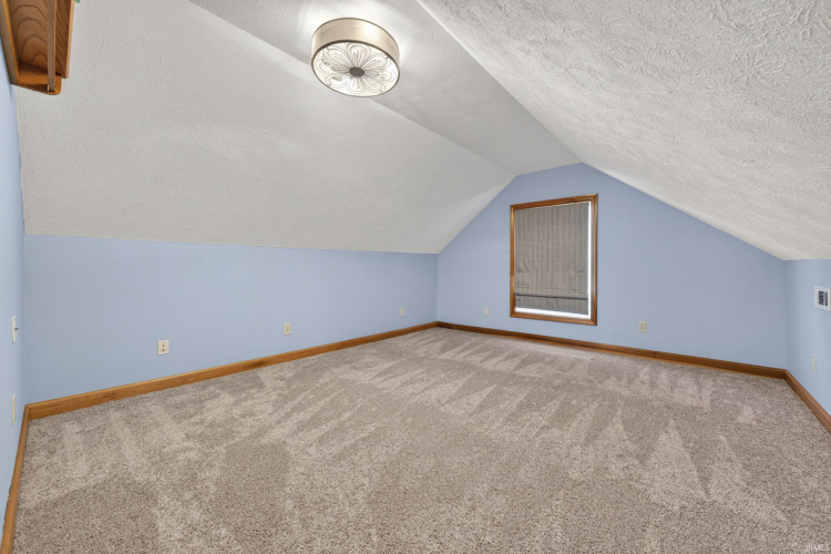 Listing Image 30