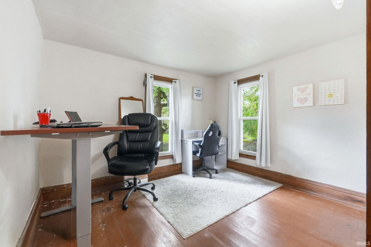 Listing Image 17