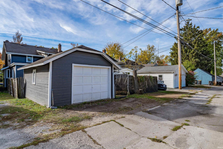 Listing Image 28