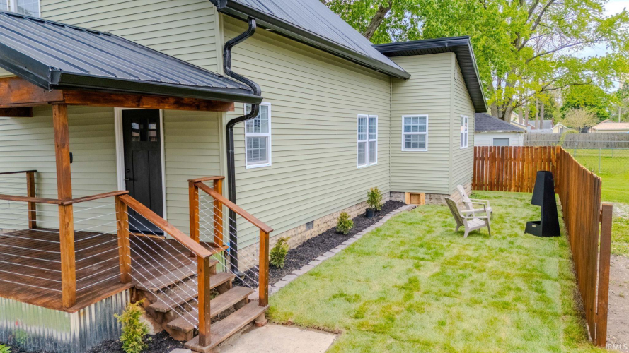 Listing Image 3