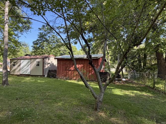 Listing Image 16
