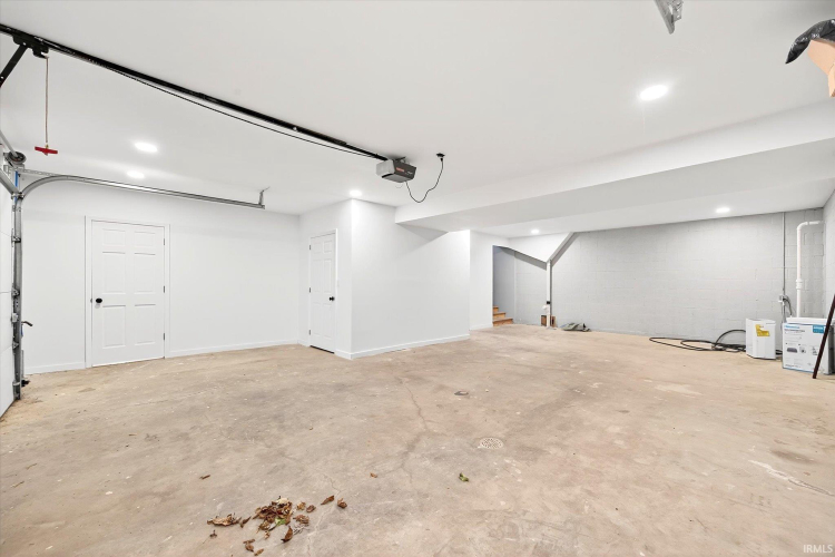 Listing Image 24