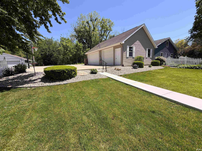 Listing Image 21