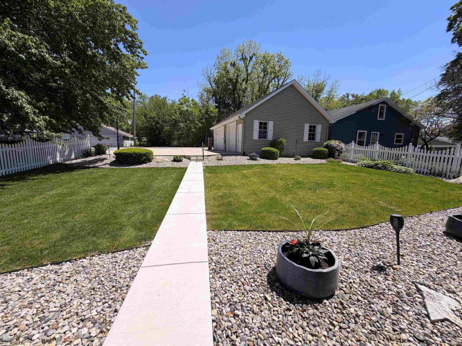 Listing Image 22