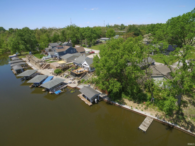 Listing Image 19