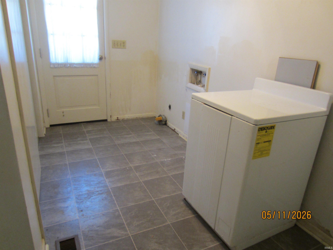 Listing Image 27