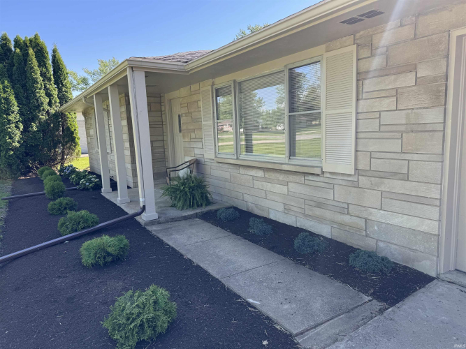 Listing Image 17