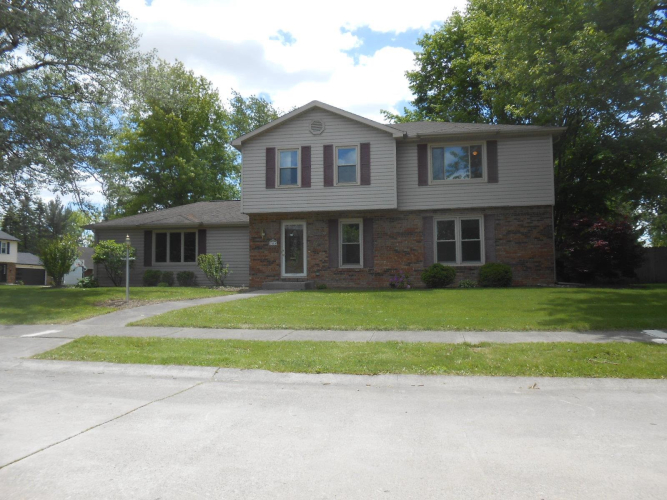 Listing Image 4