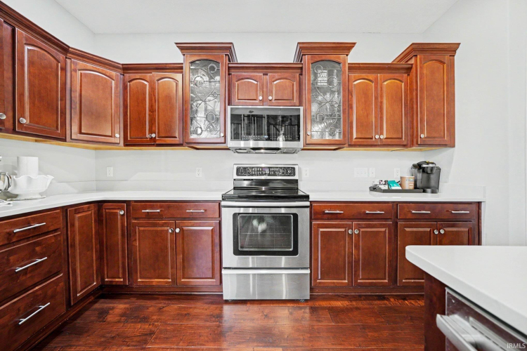 Listing Image 9