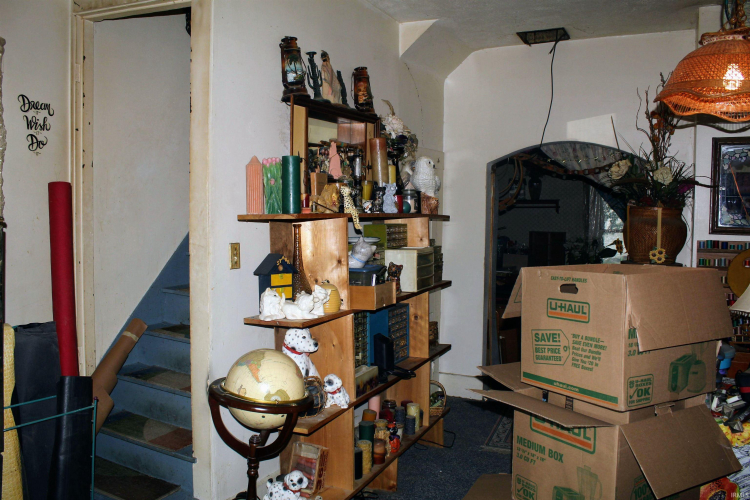 Listing Image 6
