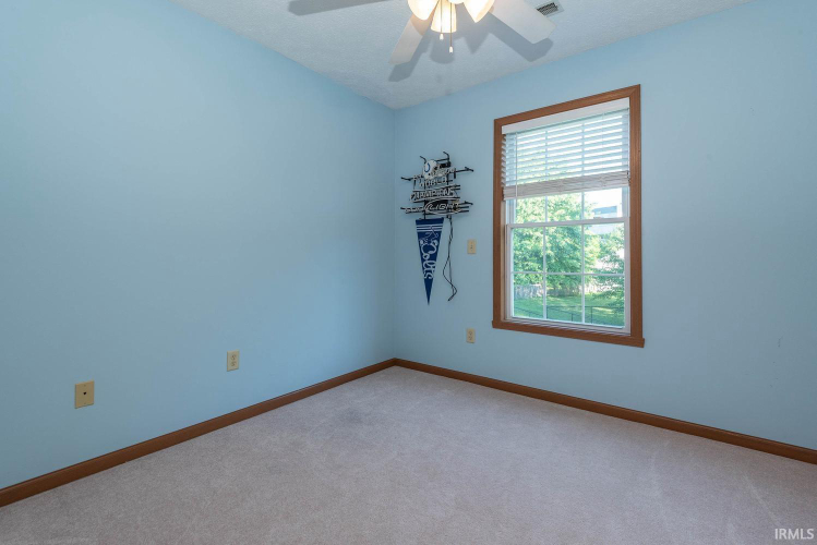 Listing Image 30