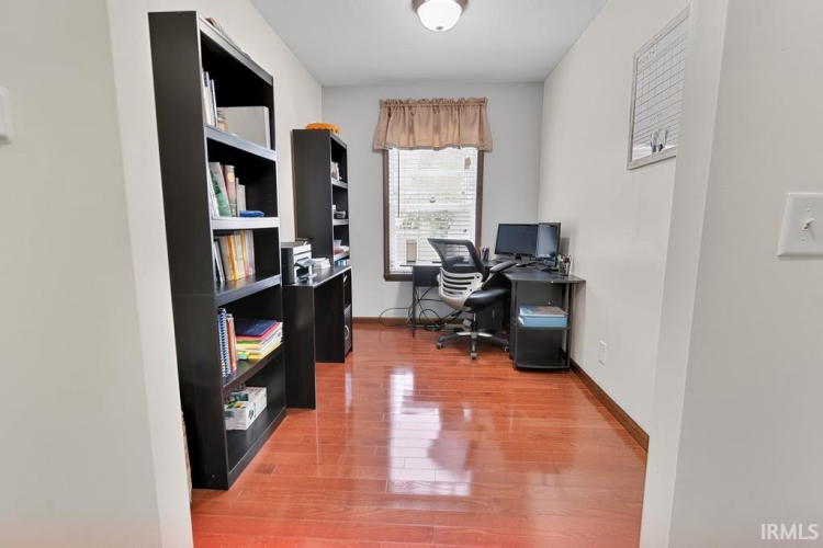 Listing Image 20