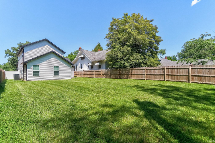 Listing Image 28