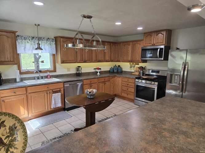 Listing Image 9