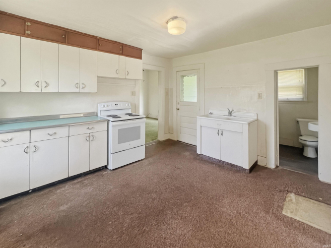 Listing Image 17