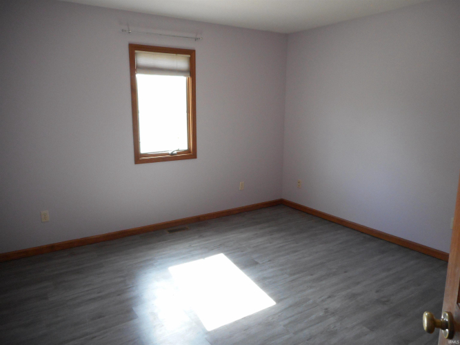 Listing Image 28