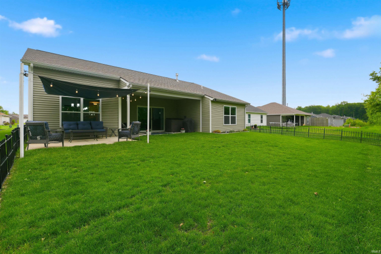 Listing Image 32